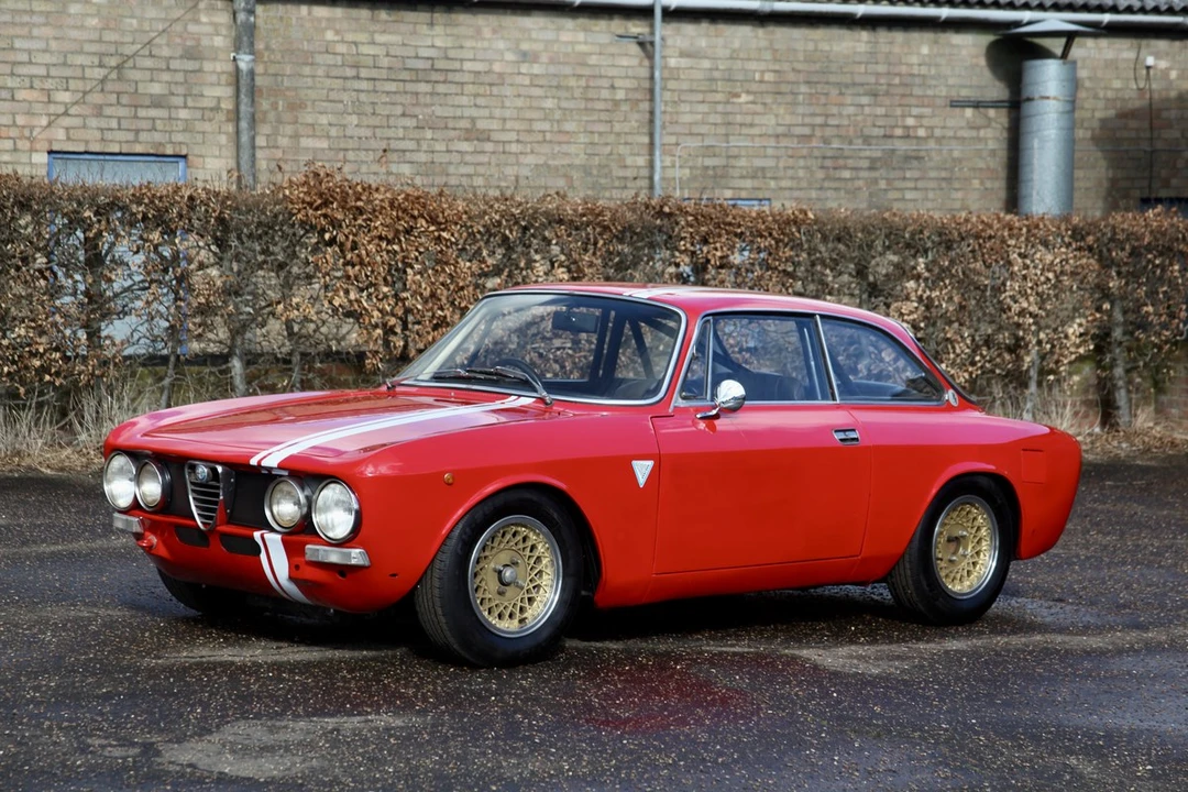 1970 Alfa Romeo 1750 GT Veloce - Image 16 of 30