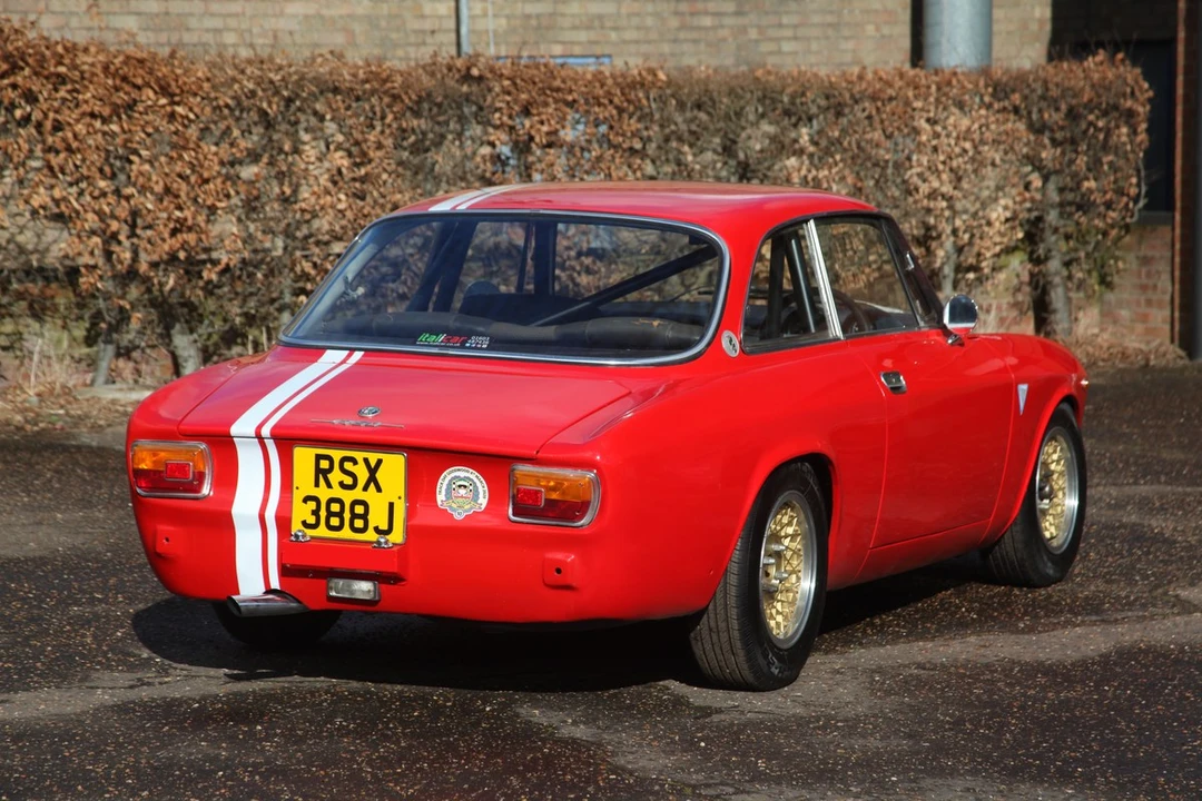 1970 Alfa Romeo 1750 GT Veloce - Image 28 of 30
