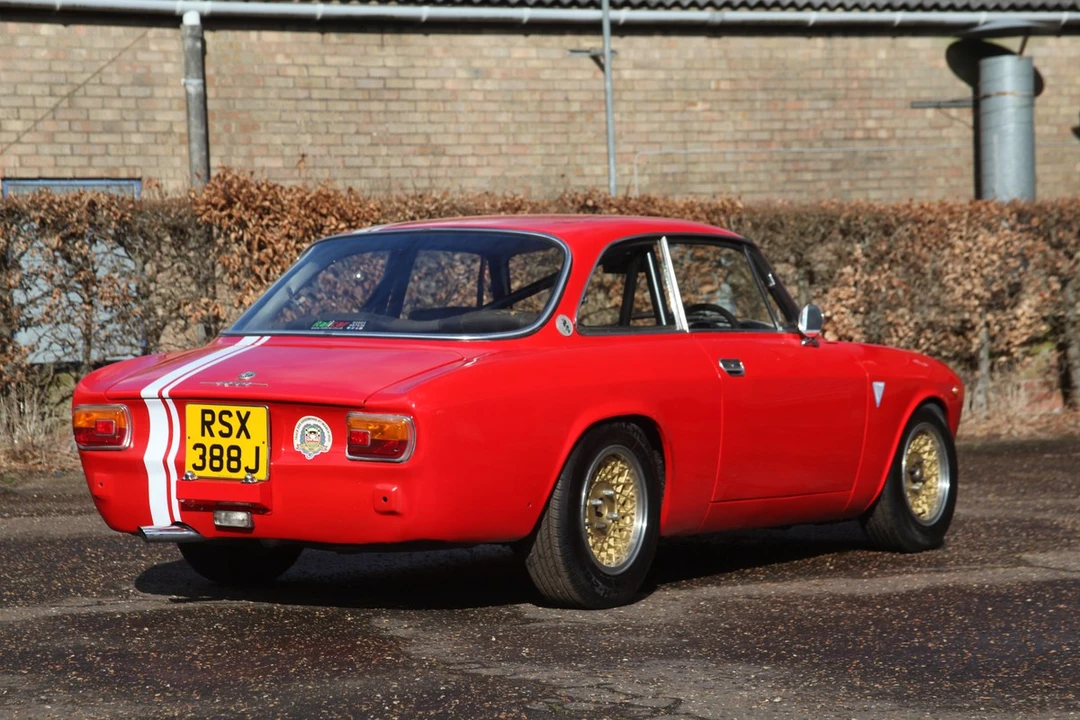1970 Alfa Romeo 1750 GT Veloce - Image 29 of 30