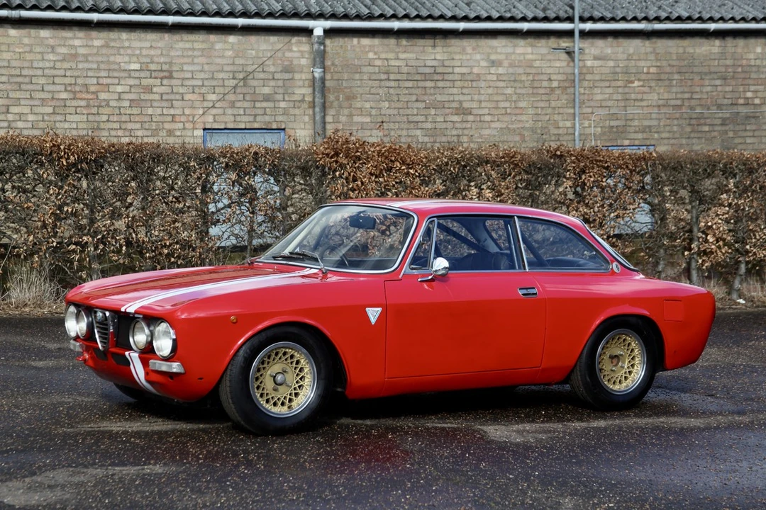 1970 Alfa Romeo 1750 GT Veloce - Image 17 of 30