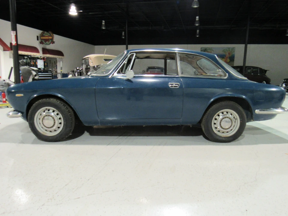 1970 Alfa Romeo GT 1300 Junior - Image 5 of 31