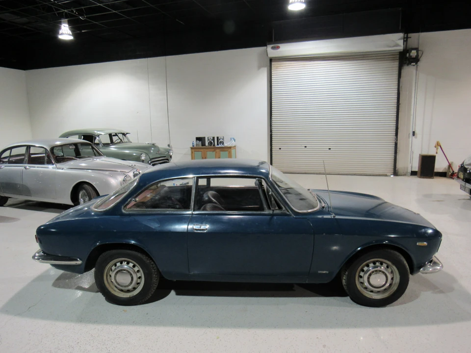 1970 Alfa Romeo GT 1300 Junior - Image 9 of 31