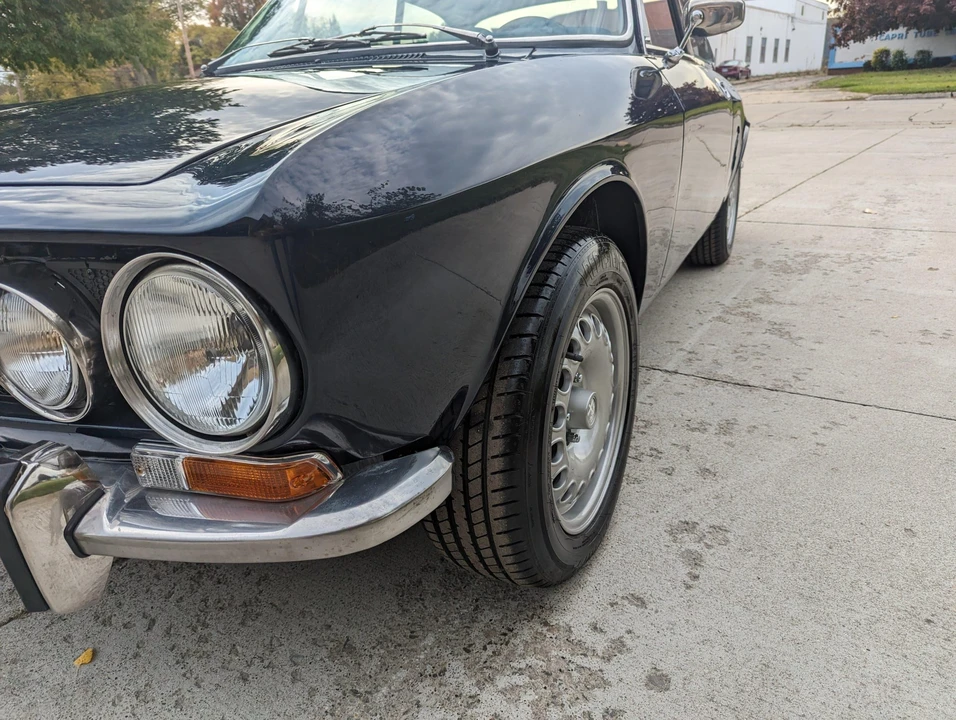 1970 Alfa Romeo 1750 GT Veloce - Image 25 of 31