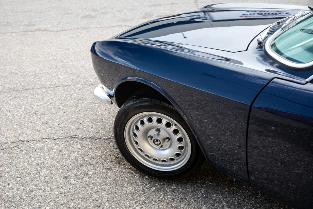 1970 Alfa Romeo 1750 GT Veloce - Image 27 of 31