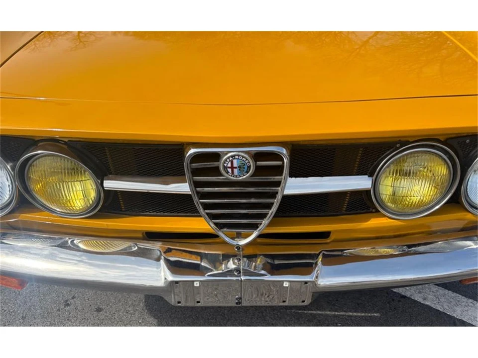 1970 Alfa Romeo 1750 GT Veloce - Image 21 of 31