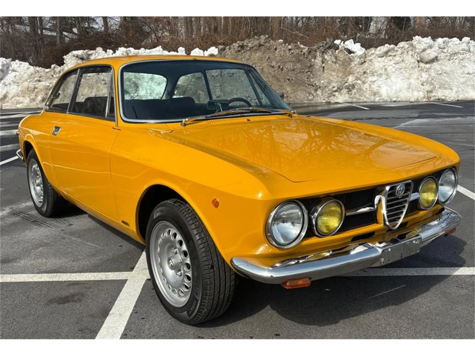 1970 Alfa Romeo 1750 GT Veloce - Image 26 of 31