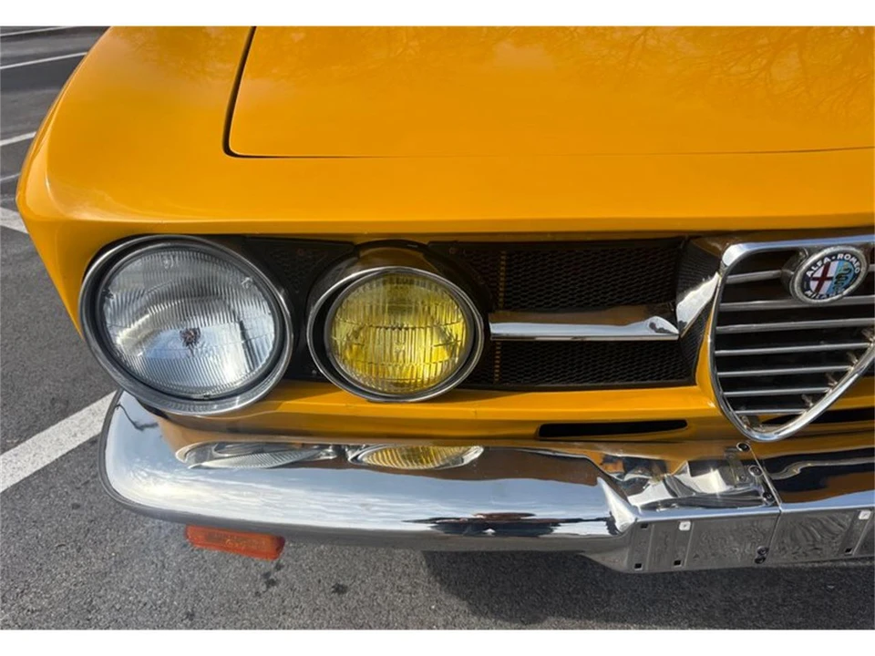 1970 Alfa Romeo 1750 GT Veloce - Image 22 of 31