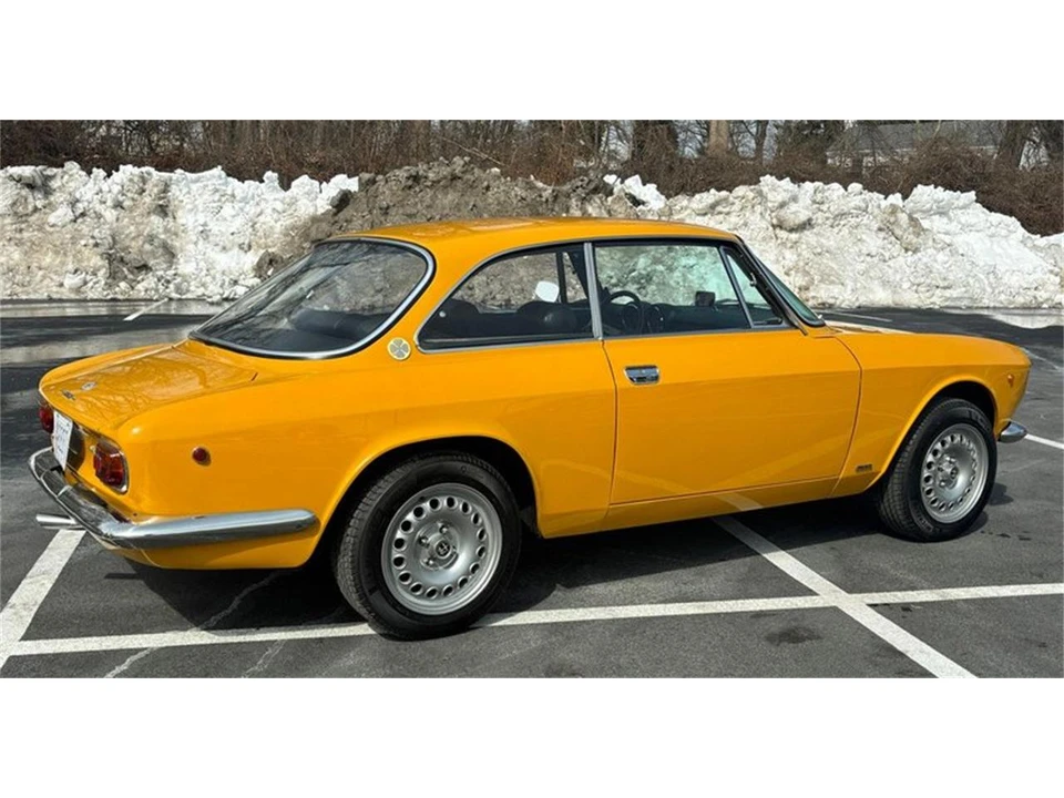 1970 Alfa Romeo 1750 GT Veloce - Image 3 of 31