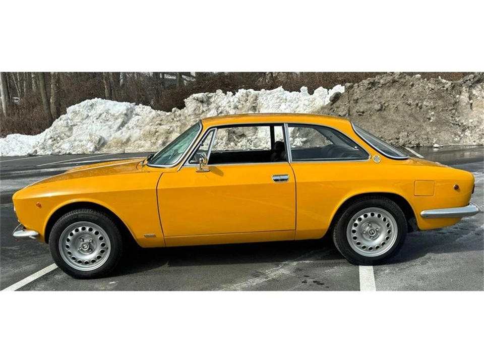 1970 Alfa Romeo 1750 GT Veloce - Image 5 of 31
