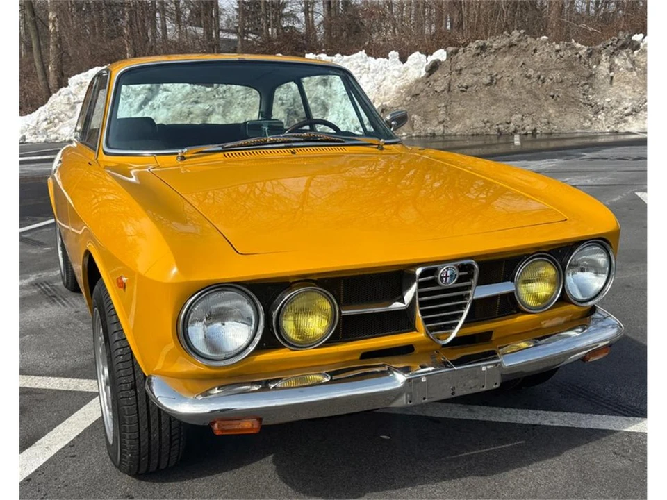 1970 Alfa Romeo 1750 GT Veloce - Image 25 of 31