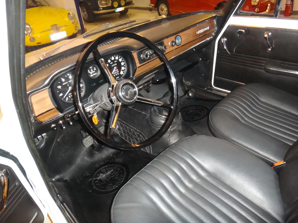 1970 Alfa Romeo GT 1300 Junior - Image 22 of 31