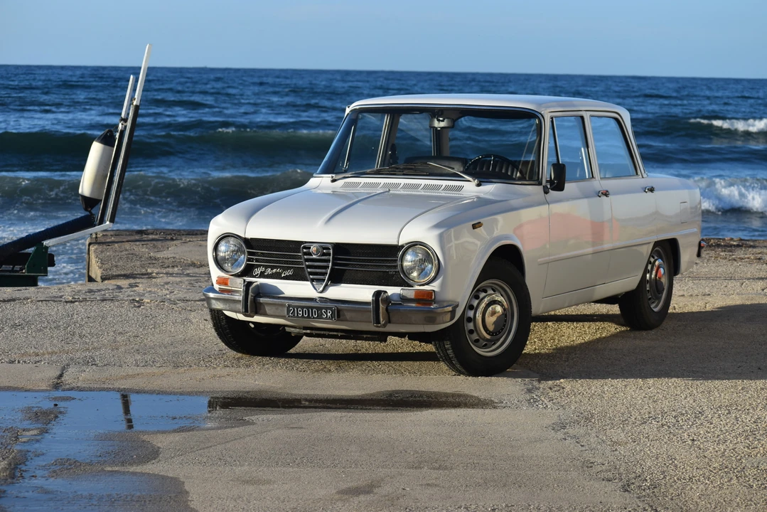 1970 Alfa Romeo GTA 1300 Junior - Image 2 of 31