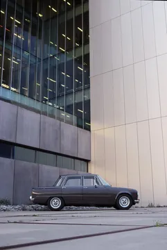 1970 Alfa Romeo 1750 GT Veloce - Image 4 of 31