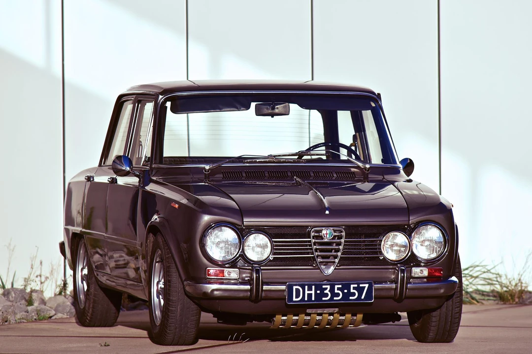 1970 Alfa Romeo 1750 GT Veloce - Image 14 of 31