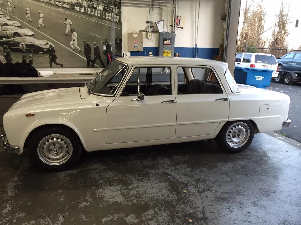 1970 Alfa Romeo 105/115 Series - Image 10 of 31