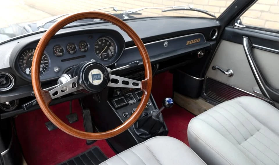 1970 Alfa Romeo 2000 GT Veloce - Image 9 of 20