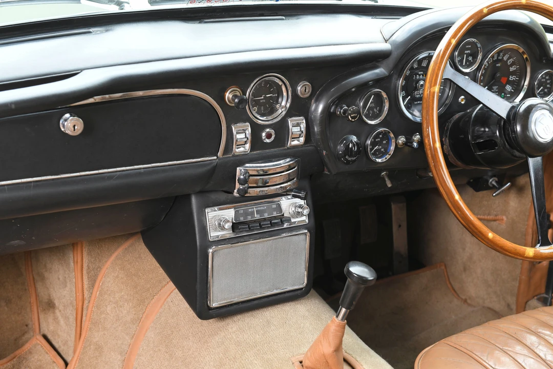 1970 Aston Martin DB6 - Image 22 of 31