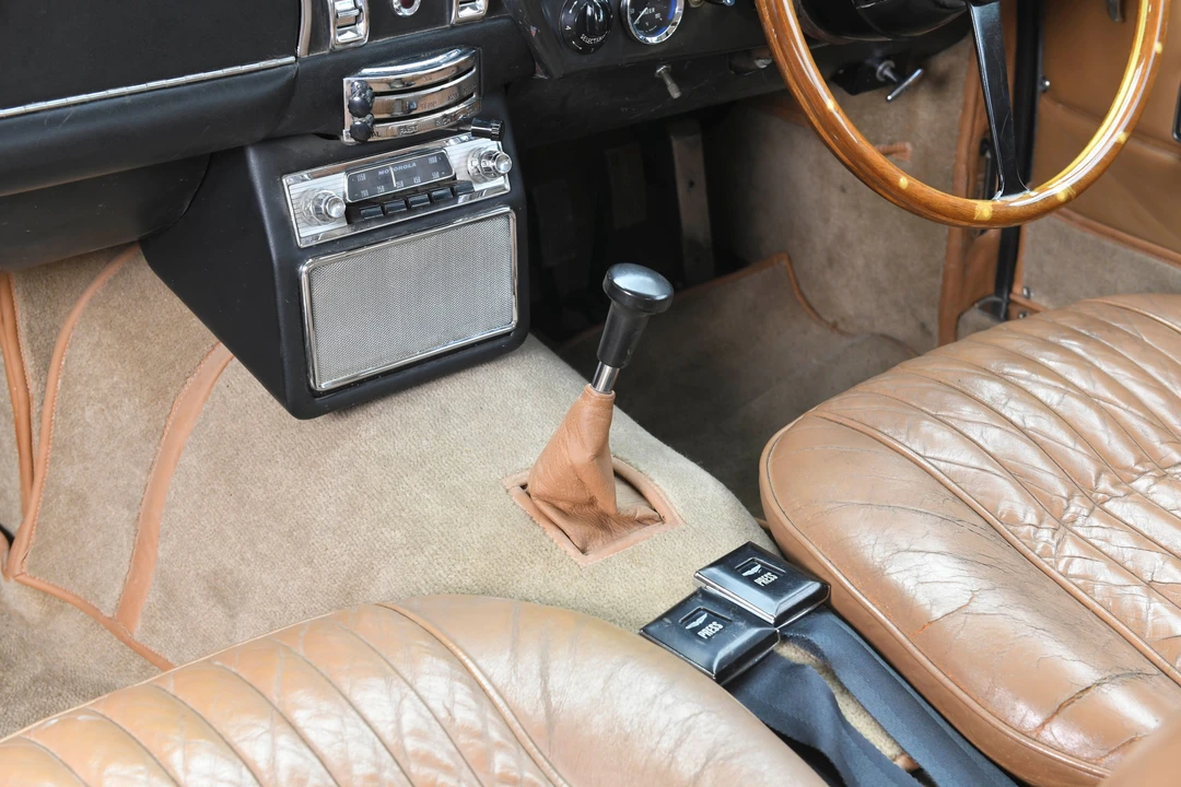 1970 Aston Martin DB6 - Image 24 of 31