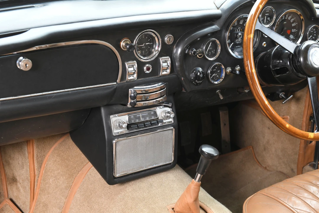 1970 Aston Martin DB6 - Image 23 of 31
