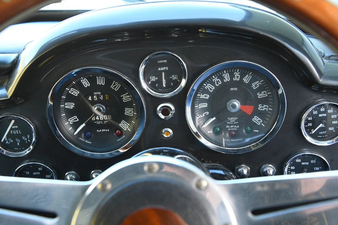 1970 Aston Martin DB6 - Image 25 of 31