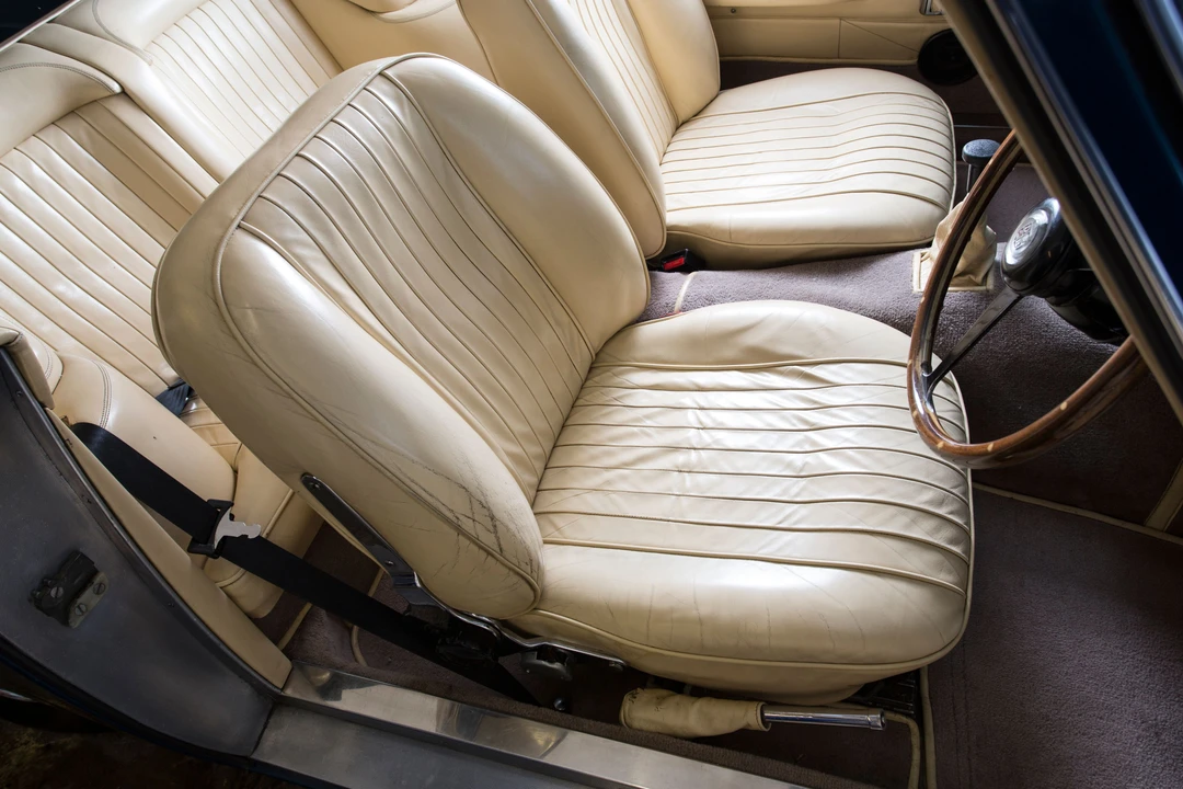 1970 Aston Martin DB6 - Image 21 of 27