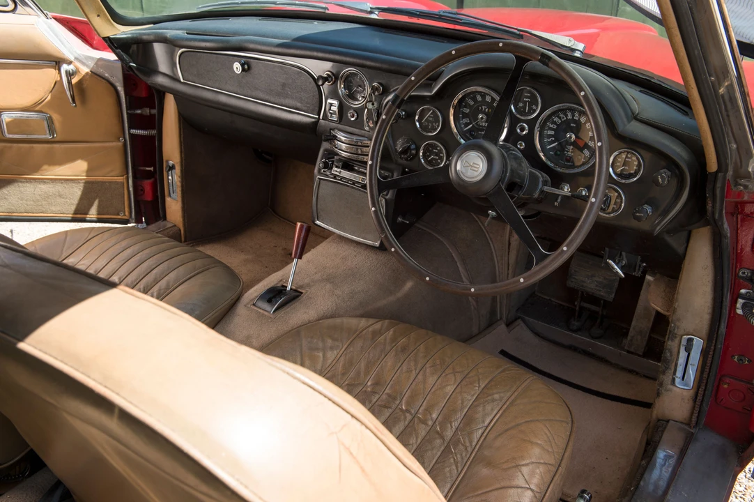 1970 Aston Martin DB6 - Image 10 of 13
