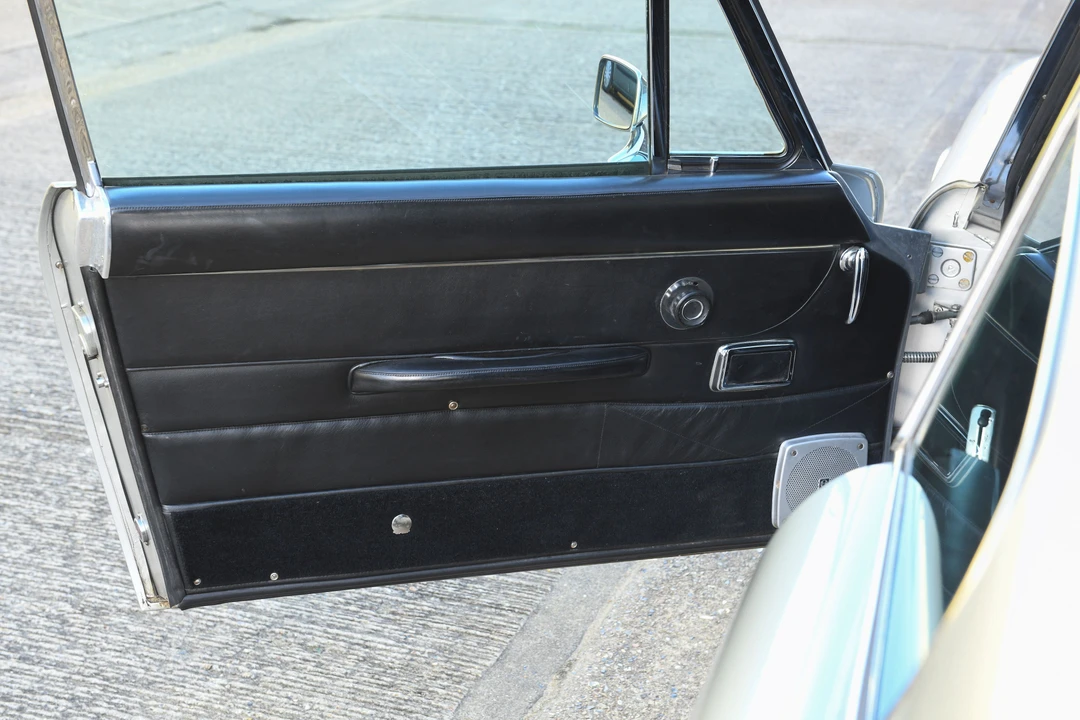 1970 Aston Martin DB6 - Image 9 of 31