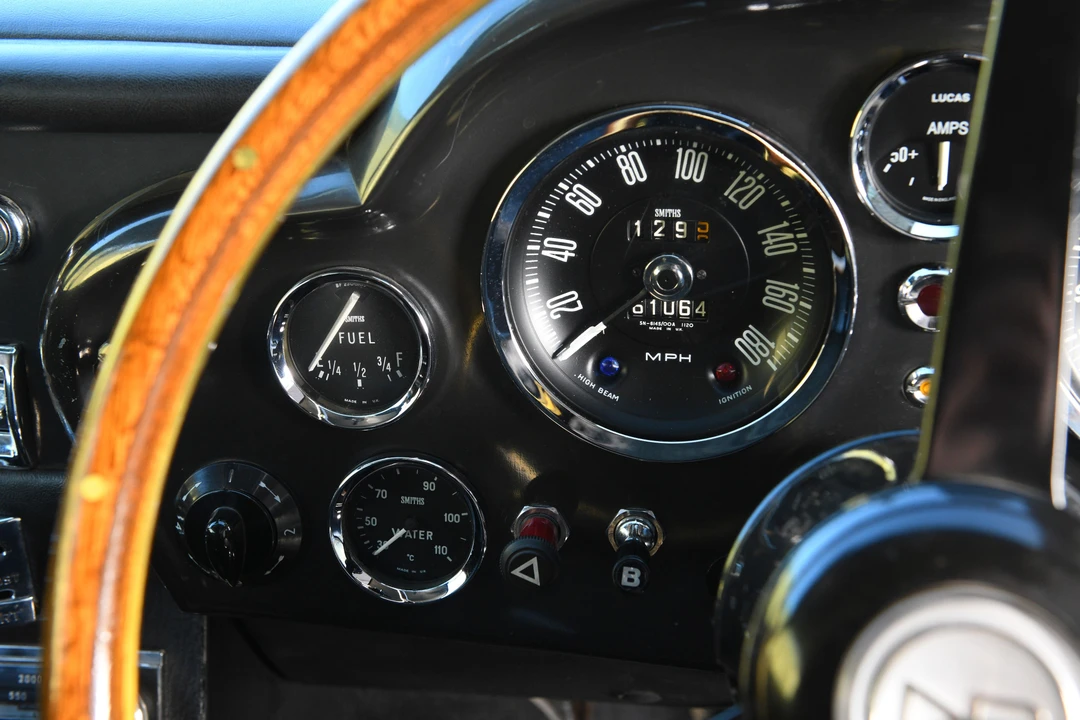 1970 Aston Martin DB6 - Image 19 of 31