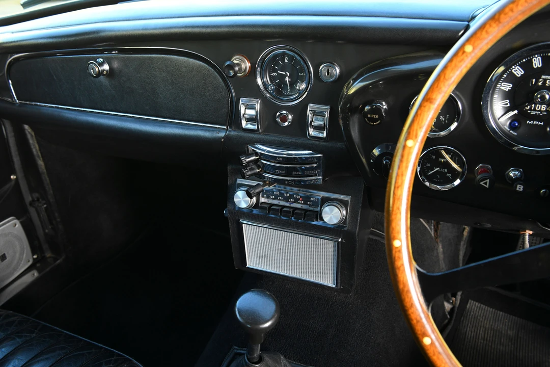 1970 Aston Martin DB6 - Image 16 of 31