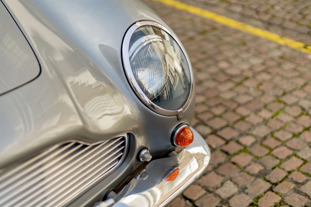 1970 Aston Martin DB6 - Image 9 of 31