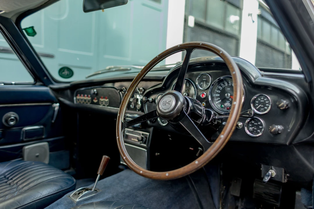 1970 Aston Martin DB6 - Image 29 of 31