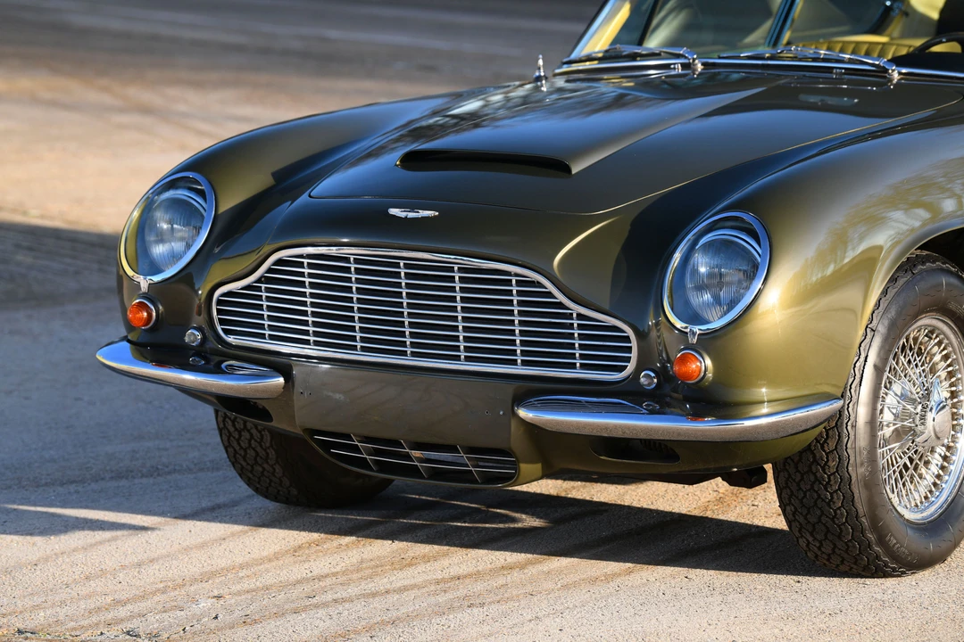 1970 Aston Martin DB6 Vantage - Image 12 of 23