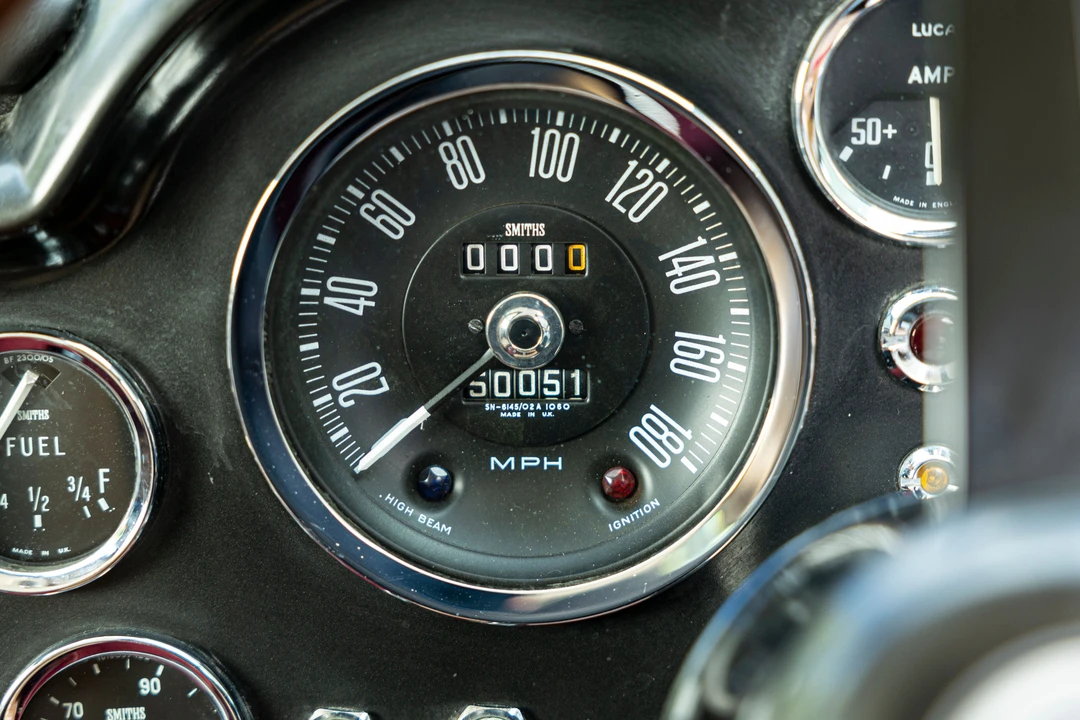 1970 Aston Martin DB6 Vantage - Image 14 of 28