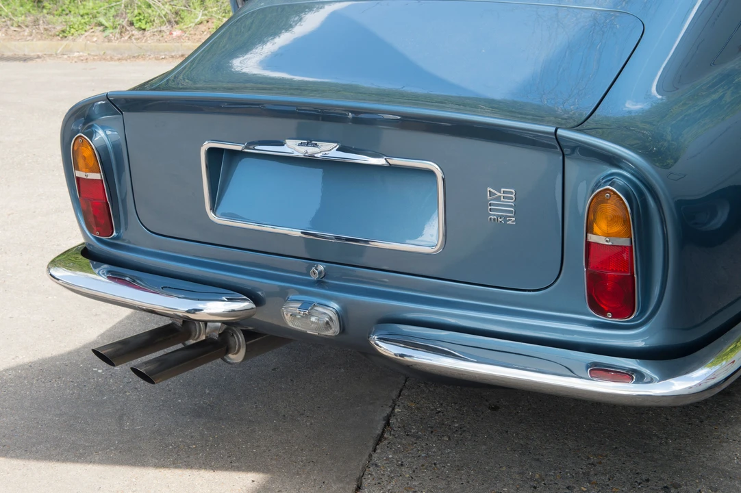 1970 Aston Martin DB6 Vantage - Image 14 of 25