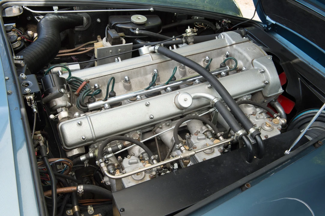 1970 Aston Martin DB6 Vantage - Image 25 of 25