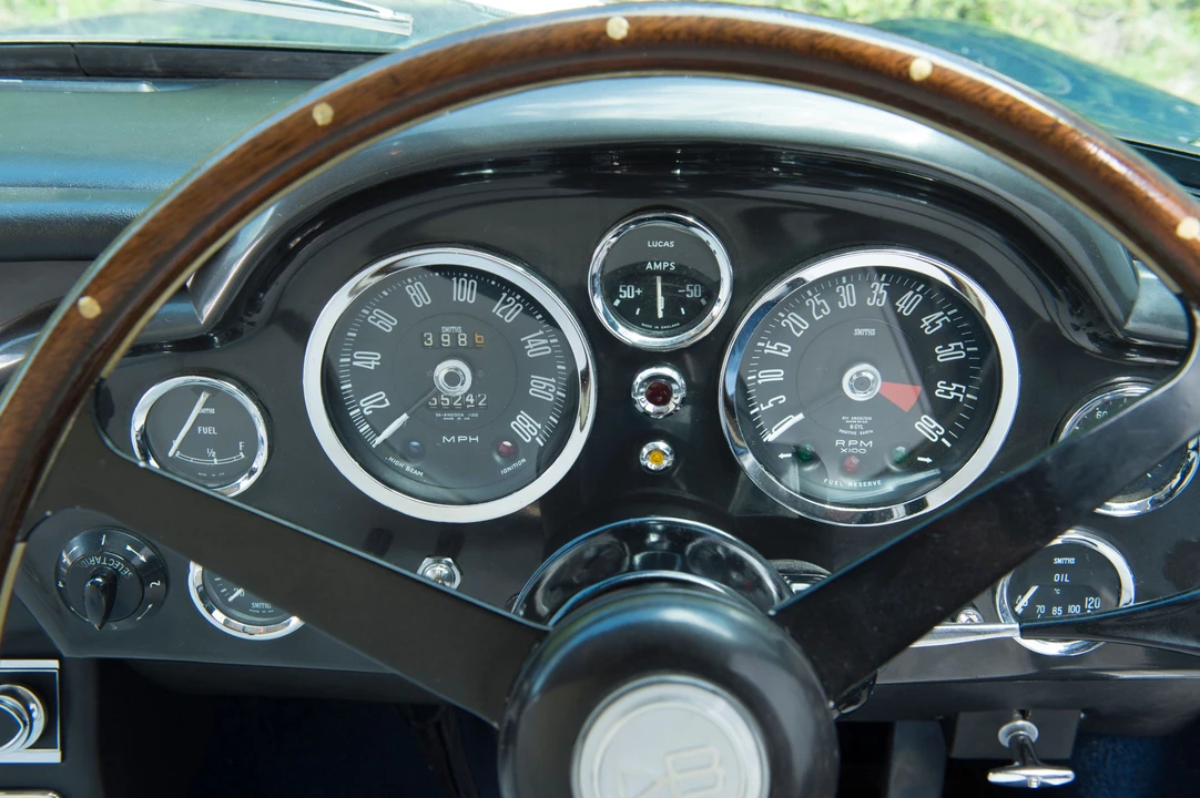 1970 Aston Martin DB6 Vantage - Image 16 of 25