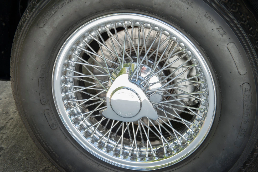 1970 Aston Martin DB6 Vantage - Image 10 of 25
