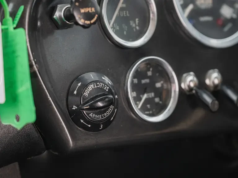 1970 Aston Martin DB6 - Image 17 of 31
