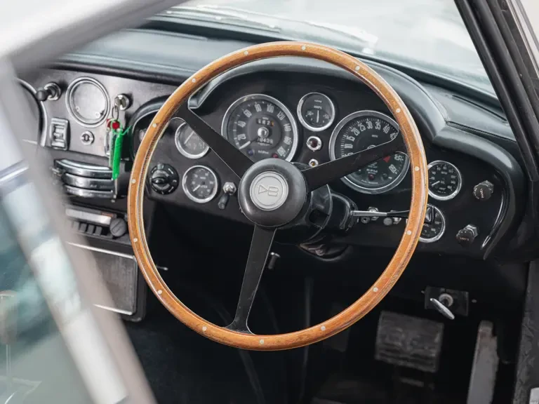1970 Aston Martin DB6 - Image 28 of 31
