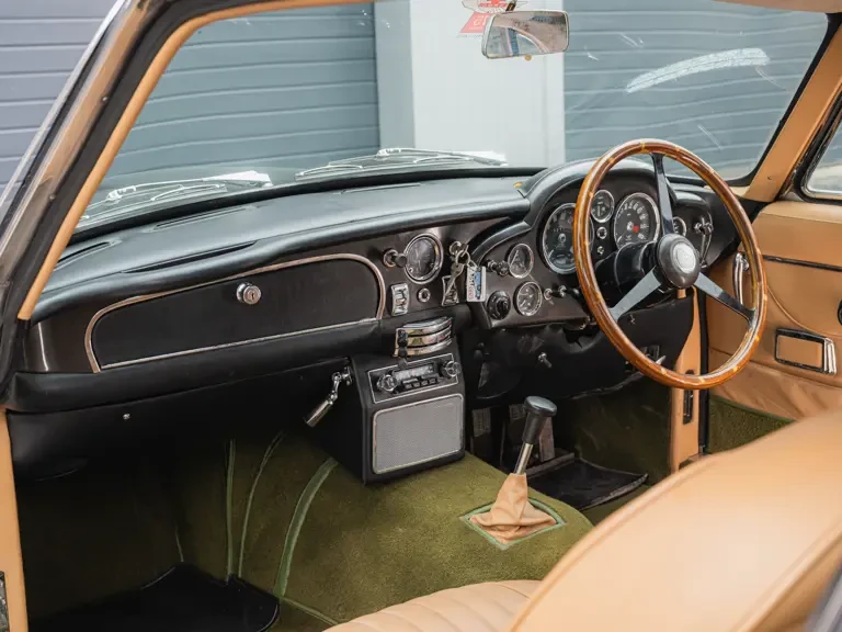 1970 Aston Martin DB6 - Image 28 of 31