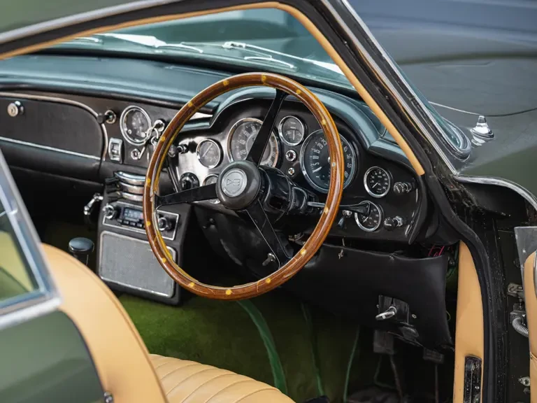 1970 Aston Martin DB6 - Image 19 of 31