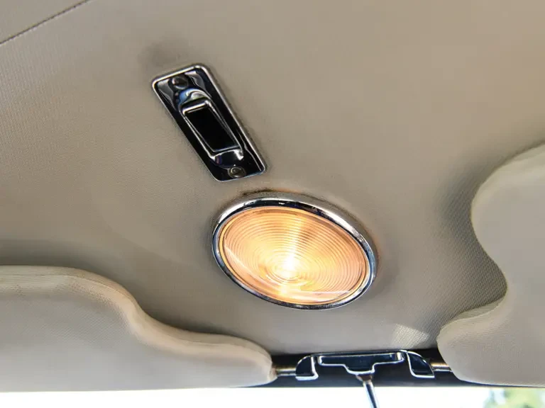 1970 Aston Martin DB6 - Image 17 of 24