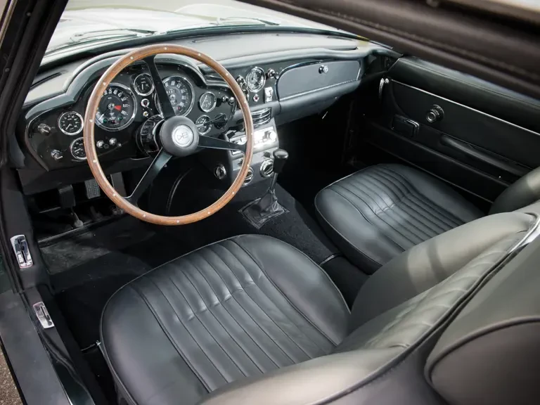 1970 Aston Martin DB6 Vantage - Image 5 of 26