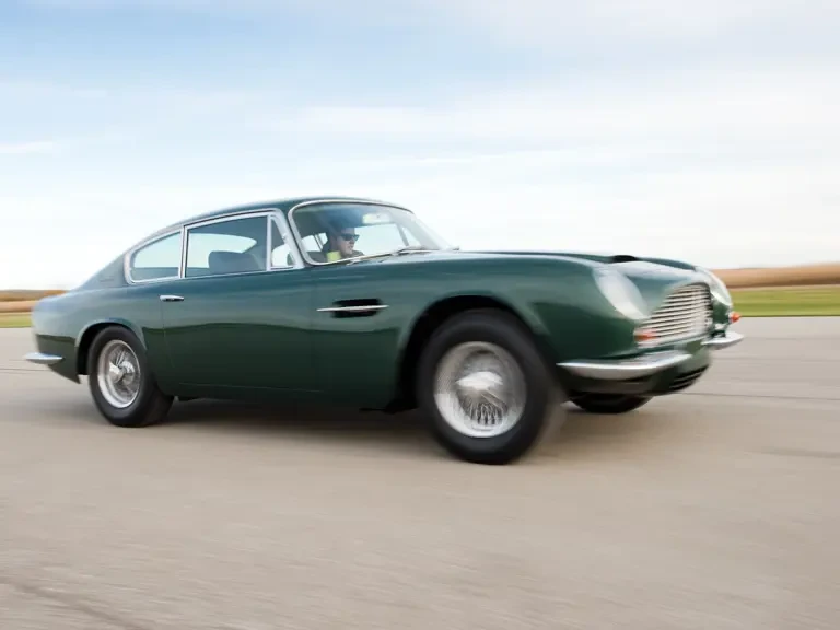 1970 Aston Martin DB6 Vantage - Image 25 of 26