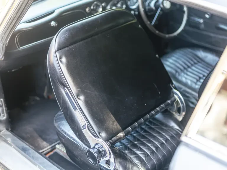 1970 Aston Martin DB6 Vantage - Image 27 of 31