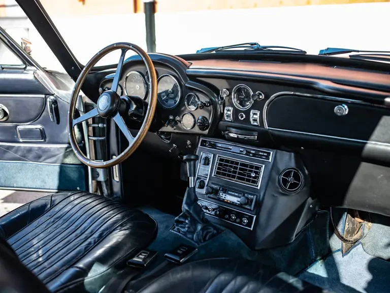 1970 Aston Martin DB6 Vantage - Image 5 of 31