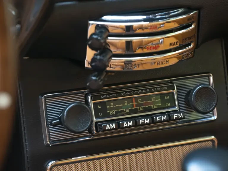1970 Aston Martin DB6 Vantage - Image 18 of 31