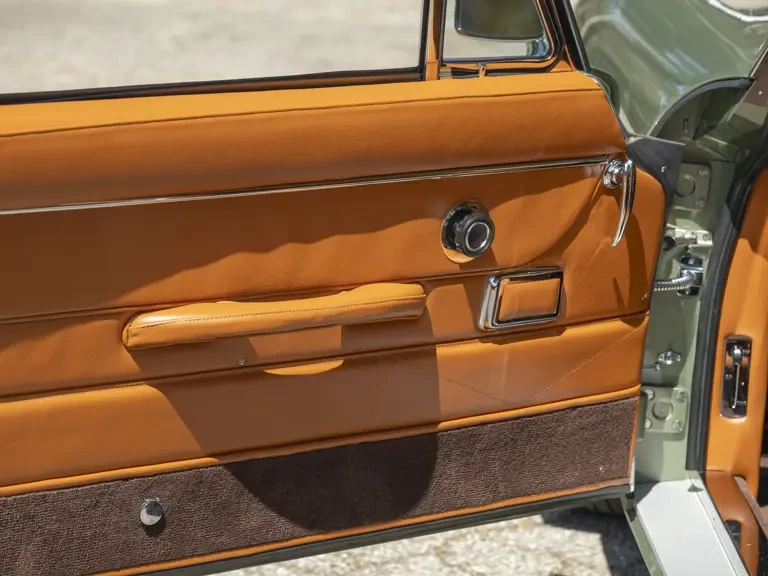 1970 Aston Martin DB6 Vantage - Image 31 of 31