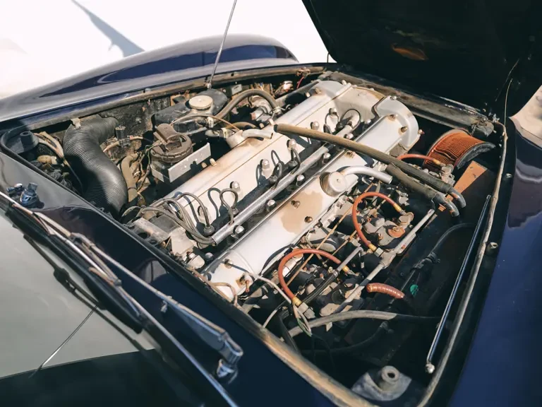 1970 Aston Martin DB6 Vantage - Image 24 of 28