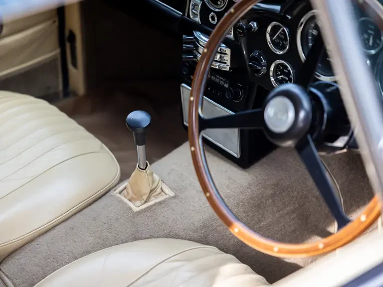 1970 Aston Martin DB6 Vantage - Image 14 of 31